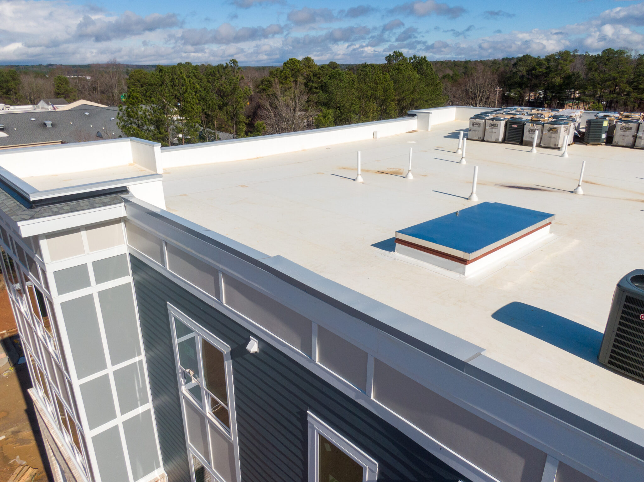 Decoding Commercial Flat Roof Repair Costs in Cheyenne